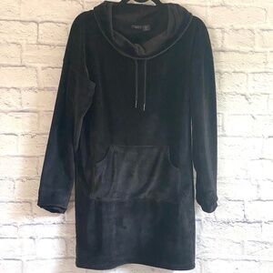 TAHARI SLEEPWEAR LONG BLACK COWLNECK VELVET HOODIE MEDIUM